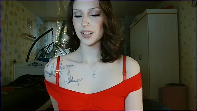 RuxaShade online show from February 14, 2026, 1:22 pm