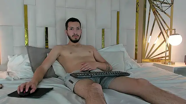 mrfranco vc online show from September 13, 2025, 4:01 am