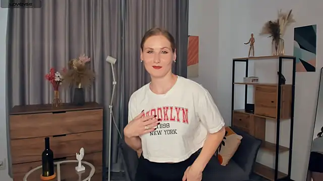 LoganHoague online show from September 12, 2025, 7:19 am
