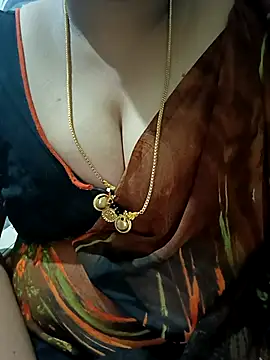 Geetha227 online show from April 15, 2026, 11:49 pm