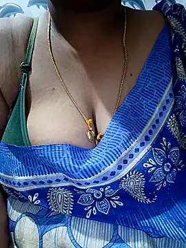 Geetha227 online show from April 18, 2026, 12:24 am