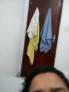 lauramartins7 online show from January 13, 2026, 1:09 am