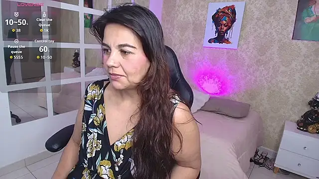 Snapshot of SecretObsession_Eup chatting on October 26, 2025, 3:40 am SecretObsession Eup online show from October 26, 2025, 3:40 am