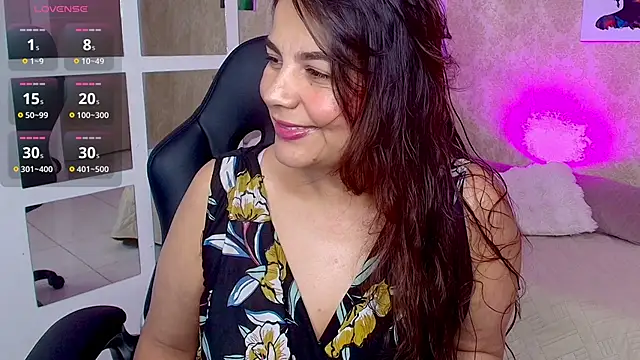 Snapshot of SecretObsession_Eup chatting on October 16, 2025, 3:37 am SecretObsession Eup online show from October 16, 2025, 3:37 am