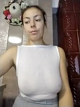 Snapshot of LenaBloomy chatting on October 4, 2025, 10:50 am LenaBloomy online show from October 4, 2025, 10:50 am