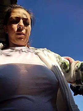 Snapshot of LenaBloomy chatting on October 19, 2025, 11:35 am LenaBloomy online show from October 19, 2025, 11:35 am