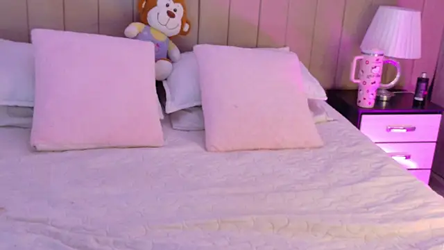 Snapshot of bunny_nicolle chatting on July 19, 2026, 12:08 am bunny nicolle online show from July 19, 2026, 12:08 am