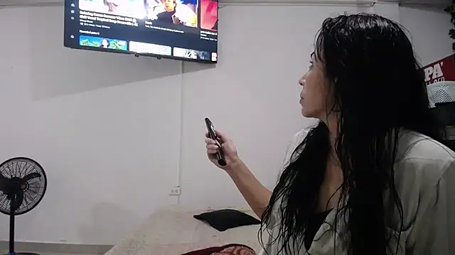 yohacriss online show from September 18, 2025, 10:13 pm