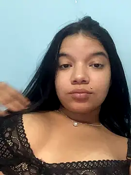 Snapshot of lola_bn chatting on September 19, 2025, 3:27 pm lola bn online show from September 19, 2025, 3:27 pm