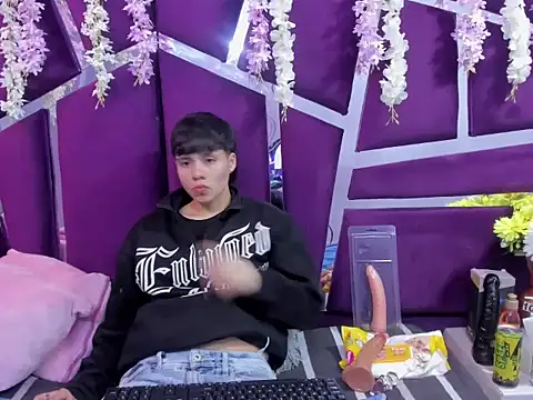 Bruno Cruzz online show from November 29, 2025, 2:23 am