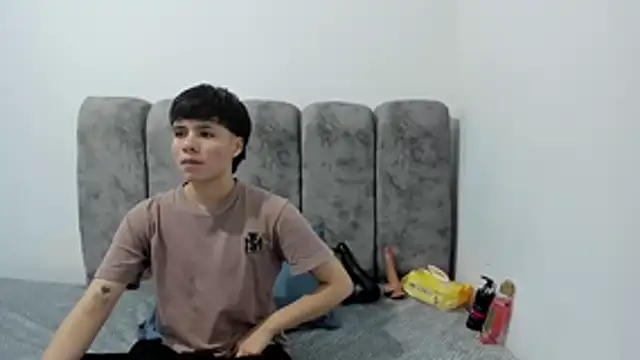 Bruno Cruzz online show from March 27, 2026, 2:42 am