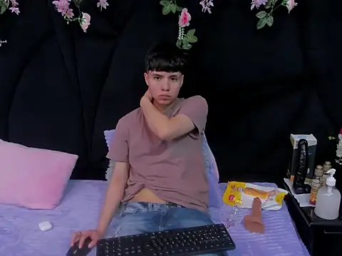 Bruno Cruzz online show from November 13, 2025, 2:48 am