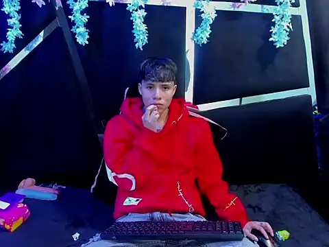 Snapshot of Bruno_Cruzz chatting on September 13, 2025, 3:06 am Bruno Cruzz online show from September 13, 2025, 3:06 am