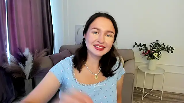 GlassOfLove online show from September 11, 2025, 11:43 am