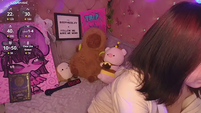 Snapshot of sophiievv chatting on November 1, 2025, 7:52 pm sophiievv online show from November 1, 2025, 7:52 pm