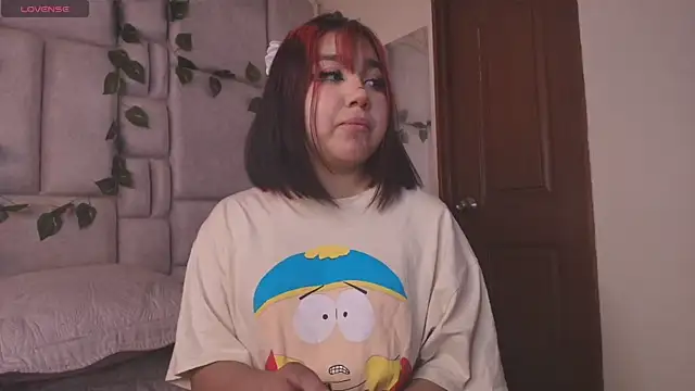 Snapshot of sophiievv chatting on September 19, 2025, 12:31 pm sophiievv online show from September 19, 2025, 12:31 pm