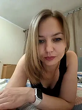 Snapshot of VeroLoverx chatting on September 21, 2025, 8:14 pm VeroLoverx online show from September 21, 2025, 8:14 pm