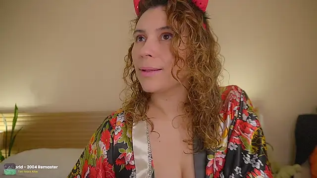 Seducktive online show from October 31, 2025, 6:15 pm