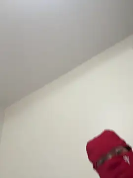 Snapshot of lionr0660 chatting on September 20, 2025, 5:40 pm lionr0660 online show from September 20, 2025, 5:40 pm