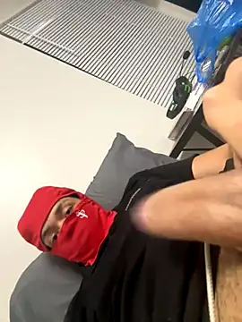 Snapshot of lionr0660 chatting on September 29, 2025, 6:57 pm lionr0660 online show from September 29, 2025, 6:57 pm