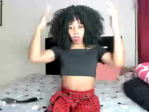 Snapshot of YourGirlBoyLATIN chatting on October 8, 2025, 12:56 am YourGirlBoyLATIN online show from October 8, 2025, 12:56 am