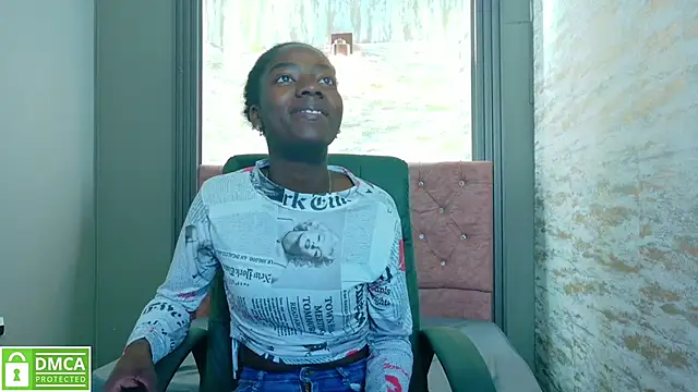 Snapshot of katia_green1 chatting on September 17, 2025, 11:34 am katia green1 online show from September 17, 2025, 11:34 am