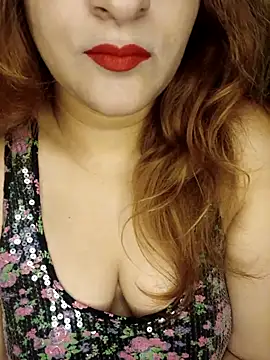 Snapshot of Queen-kohinoor chatting on October 1, 2025, 10:13 pm Queen-kohinoor online show from October 1, 2025, 10:13 pm