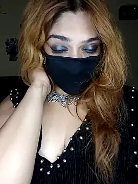 Snapshot of Queen-kohinoor chatting on October 23, 2025, 10:47 am Queen-kohinoor online show from October 23, 2025, 10:47 am