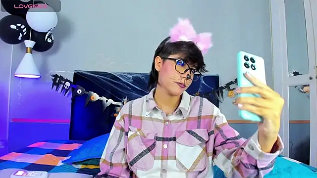 Tsuki Maru online show from October 30, 2025, 9:11 pm