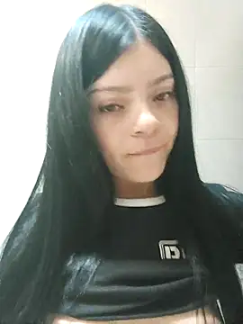 LunaJacobs online show from March 26, 2026, 6:39 pm