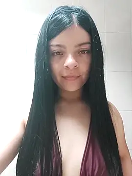 LunaJacobs online show from April 14, 2026, 7:19 pm