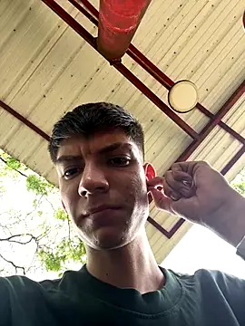 Snapshot of Luck__090 chatting on September 22, 2025, 7:09 pm Luck 090 online show from September 22, 2025, 7:09 pm