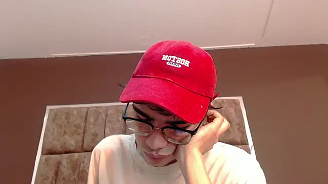 JoeCollins  online show from September 25, 2025, 9:21 pm