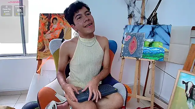 E R O S  online show from November 5, 2025, 9:07 pm