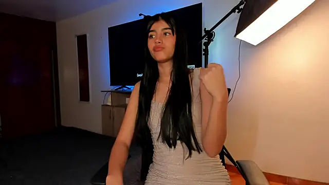 Isa Dmorex online show from September 13, 2025, 3:45 pm