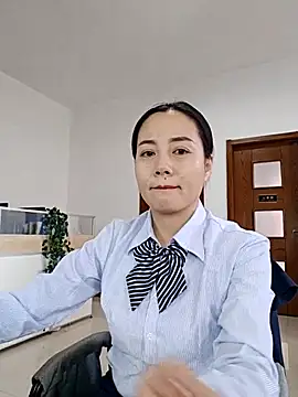 Snapshot of bingxin- chatting on November 28, 2025, 6:02 am bingxin- online show from November 28, 2025, 6:02 am