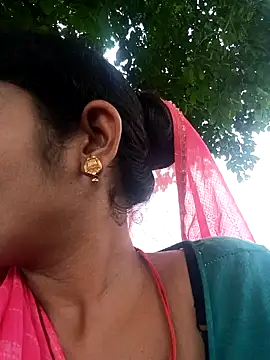 Hot Seema83 online show from October 6, 2025, 6:36 am