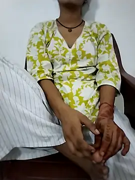 Snapshot of Student_girl2 chatting on October 3, 2025, 5:53 am Student girl2 online show from October 3, 2025, 5:53 am