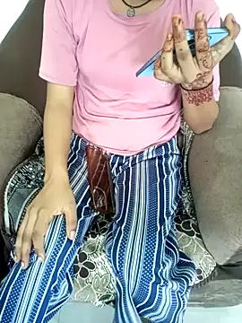 Snapshot of Student_girl2 chatting on September 19, 2025, 5:00 am Student girl2 online show from September 19, 2025, 5:00 am