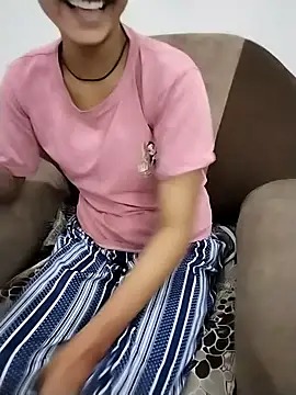 Snapshot of Student_girl2 chatting on September 24, 2025, 2:56 pm Student girl2 online show from September 24, 2025, 2:56 pm