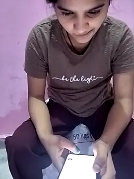 Snapshot of Student_girl2 chatting on October 30, 2025, 5:50 am Student girl2 online show from October 30, 2025, 5:50 am