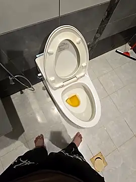 jedoo1213 online show from April 19, 2026, 6:21 pm