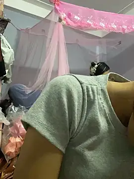 Snapshot of Mai_bb chatting on October 3, 2025, 4:19 pm Mai bb online show from October 3, 2025, 4:19 pm