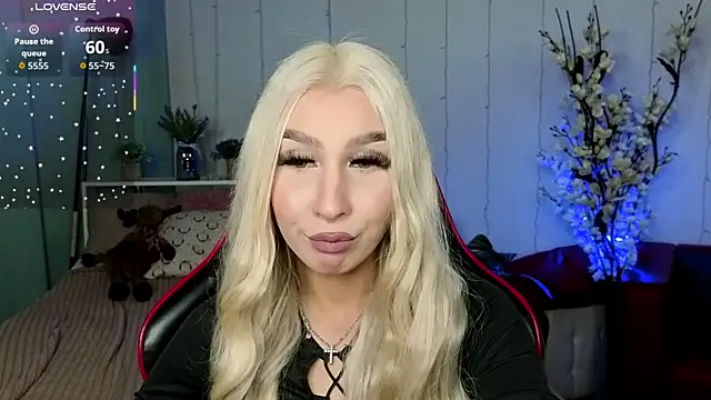 ArielaBlonde online show from September 23, 2025, 8:38 pm