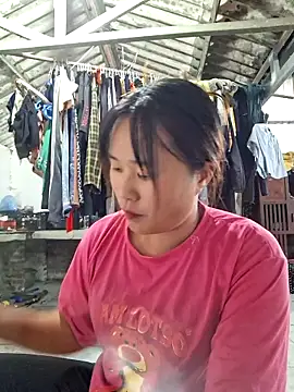 ALIENHR38 online show from September 27, 2025, 6:19 am