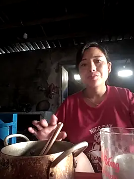 Snapshot of soope-00 chatting on October 5, 2025, 12:12 am soope-00 online show from October 5, 2025, 12:12 am