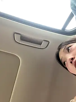 xixi 28 online show from September 21, 2025, 5:12 am