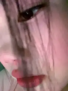 xixi 28 online show from October 19, 2025, 12:35 am