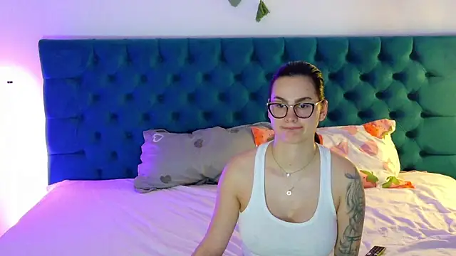 Snapshot of LexieRosse chatting on October 18, 2025, 7:32 am LexieRosse online show from October 18, 2025, 7:32 am