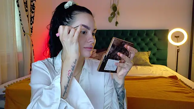 Snapshot of LexieRosse chatting on October 4, 2025, 8:49 am LexieRosse online show from October 4, 2025, 8:49 am